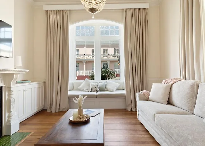 Elizabeth Elegance, Launceston