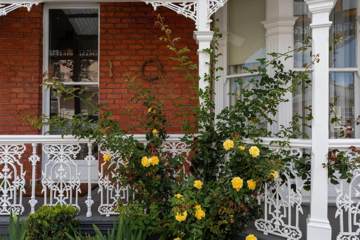 Elizabeth Elegance, Holiday home